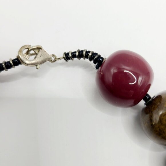 Handcrafted Resin Beaded Necklace MCM Glossy Spheres Metal Lobster Clasp - Picture 6 of 9